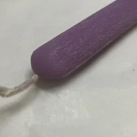 Λαμπάδα Οβάλ Λεπτή Ξυστή Λιλά 33 εκ.